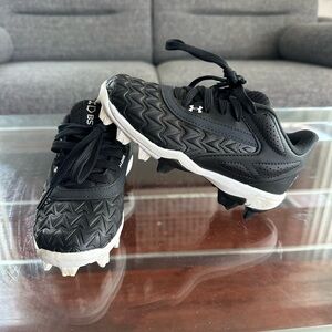 Under Armour Kids Black and White Cleats